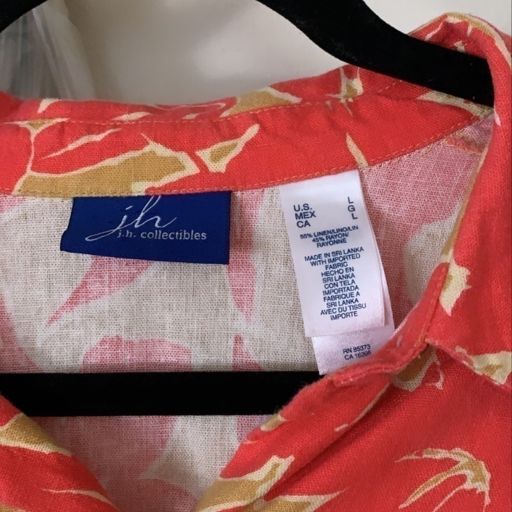 J. H. Collectibles Floral Button Down Size Large EUC - Picture 3 of 4